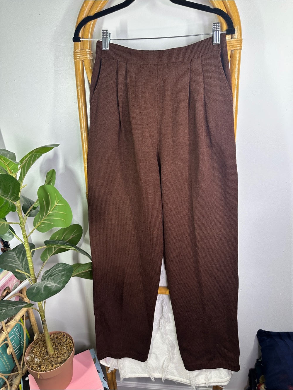 St. John Collection Brown Knit Pull On Pants sz 6
